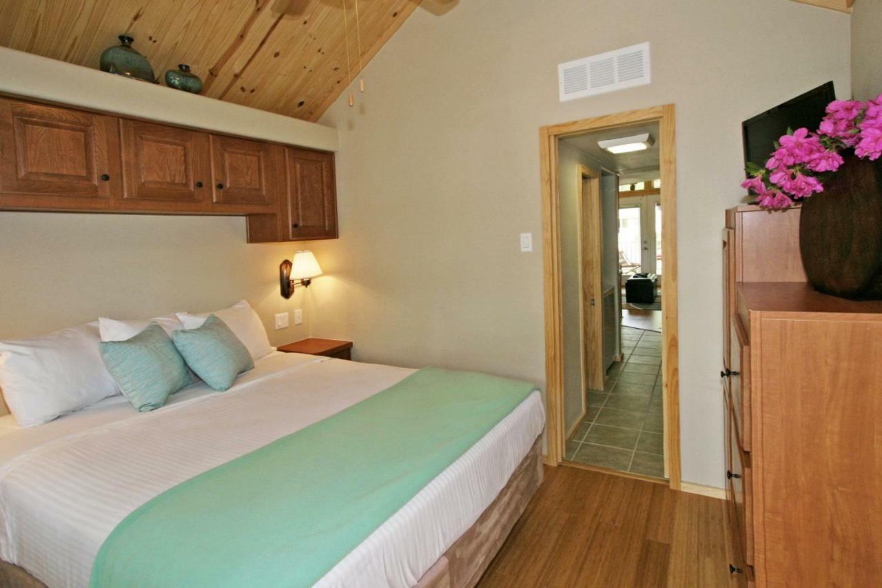 Hotel Live Oak Landing à Freeport Extérieur photo